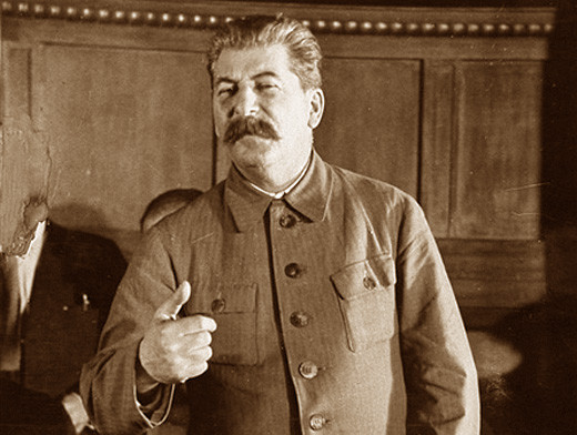 Почему шах Ирана упал перед Сталиным на колени. Как отреагировал вождь