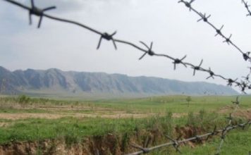 Погранслужба Кыргызстана: Таджикская сторона вероломно атаковала пограничные и гражданские объекты по всему периметру кыргызско-таджикской госграницы
