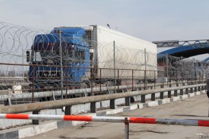 В России на время упрощен ввоз товаров из Казахстана и Кыргызстана В России на время упрощен ввоз товаров из Казахстана и Кыргызстана