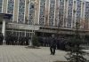 У здания ОТРК выставили наряд милиции