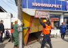 В Бишкеке демонтировали более 100 незаконно установленных объектов