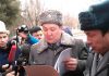 Милиция Бишкека предупредила митингующих журналистов не выходить на проезжую часть