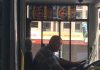 В Бишкеке водители автобусов и троллейбусов начнут объявлять остановки