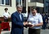 Президент Алмазбек Атамбаев вручил ключи от новых квартир сотрудникам МЧС (фоторепортаж)