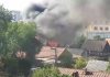 В центре Бишкека горит частный дом