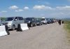 Огромные пробки на КПП «Каркыра» мешают казахским туристам попасть на отдых на Иссык-Куль