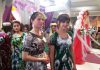 Власти Таджикистана через SMS призывают граждан носить национальную одежду