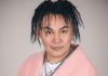 Пользователи Интернета раскритиковали эпатажного певца Кайрата Кыргыза за одежду и брови