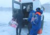 Кыргызстанцев спасли из замерзшего минивэна в Акмолинской области