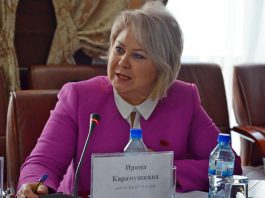 Экс-депутат Карамушкина раскритиковала инициативу мэра Бишкека о начале занятий в школах в 7 часов утра