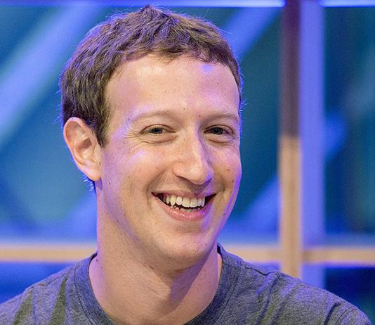 Акционеры Facebook предложили снять Цукерберга с поста председателя совета директоров