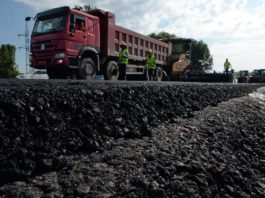 В Казахстане не могут достроить дороги из-за нехватки квот для иностранных рабочих — Минтранс РК