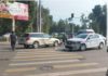 В центре Бишкека девушка на авто врезалась в патрульную машину (фото)
