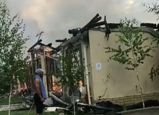 Очевидцы: Сгоревшие коттеджи на Иссык-Куле можно было спасти (видео)