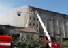 Пожар на мясокомбинате до сих пор не потушили полностью
