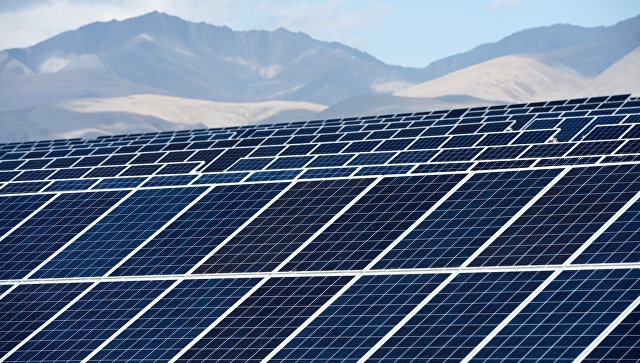 Власти Таджикистана приказали оборудовать все здания солнечными энергосистемами