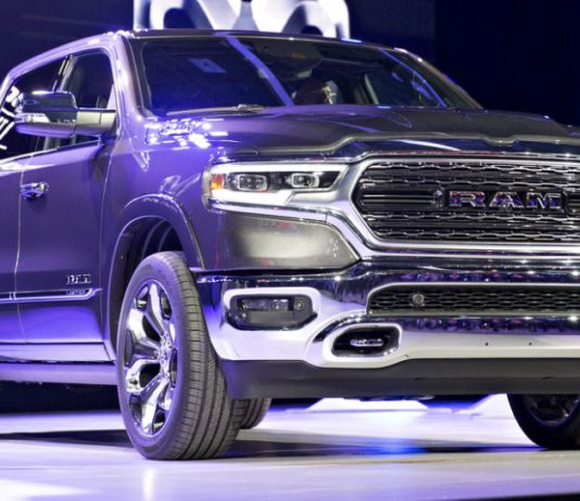 Fiat Chrysler отзывает 882 тысячи автомобилей по всему миру