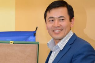 Нуржигит Кадырбеков назначен министром культуры, информации и туризма Нуржигит Кадырбеков назначен министром культуры, информации и туризма