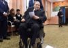 «Вечный» президент Алжира Бутефлика уходит в отставку. Он правил страной 20 лет