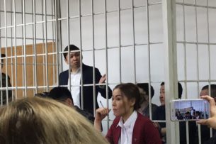 Суд отказал в удовлетворении ходатайства об освобождении Сапара Исакова из-под стражи