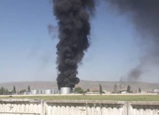 В Джалал-Абаде горит нефтебаза (видео)