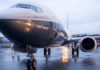 Пассажирский Boeing 737 упал в реку в США