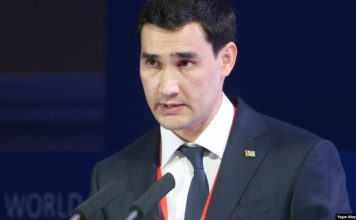 В Туркменистане прощупывают возможность коронации президента