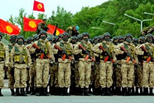Омбудсмен Кыргызстана призывает госорганы обеспечить соблюдение прав военнослужащих