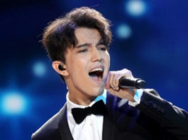 Фанаты в Лондоне загнали Димаша на крышу автомобиля