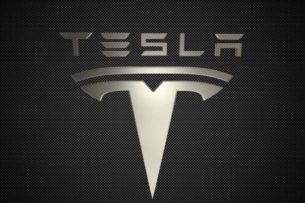 Tesla запатентовала технологии для беспроводной зарядки электромобилей