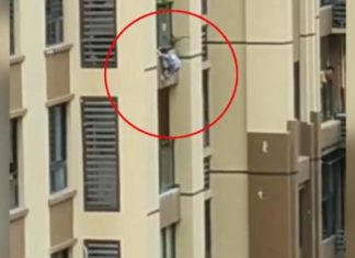 Видео: соседи чудом спасли падающего с 5-го этажа малыша