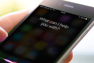 СМИ: В iPhone появятся опции «бабушкофонов»