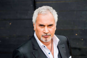 СМИ: Кыргызстан отказал певцу Валерию Меладзе в проведении концерта СМИ: Кыргызстан отказал певцу Валерию Меладзе в проведении концерта