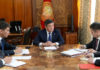 Сооронбай Жээнбеков провел совещание по ситуации на кыргызско-таджикской границе