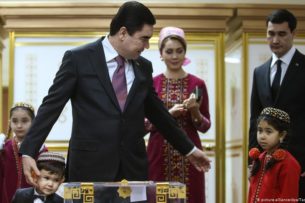 Президент-рэпер. Операция «ликвидация Туркменбаши». Сколько ещё дано Бердымухамедовым?