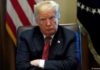 Президент США Трамп теряет позиции в списке Forbes