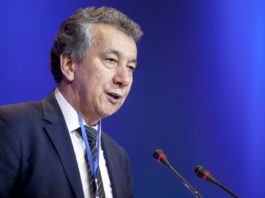 По поручению Сооронбая Жээнбекова оргкомитет включил в состав приглашенных на инаугурацию Хабибулу Абдукадыра: Открытое обращение Фарида Ниязова
