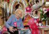 108-летняя британка назвала секретом своего долголетия шампанское