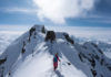 На Эльбрусе альпинист чудом выжил после падения с высоты 4800 метров
