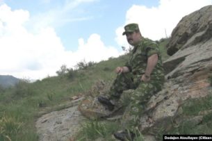 Бойцы мятежного полковника Махмуда Худойбердиева просят паспорта Узбекистана