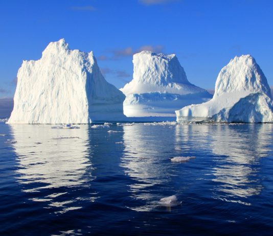 Крупнейший айсберг в мире выходит в открытый океан. Он вдвое больше Москвы