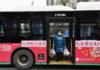 Ученые проследили, как один больной коронавирусом заразил 9 пассажиров автобуса