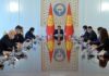 Обсудили продление режима ЧП: Сооронбай Жээнбеков встретился с торага Жогорку Кенеша, премьер-министром и лидерами парламентских фракций