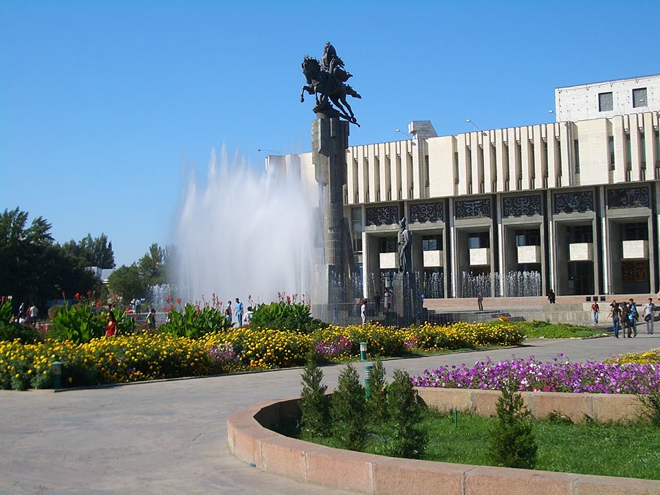Столица кыргызстана бишкек фото