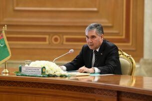 Туркменское посольство в Москве опровергло слухи об «очередной коме» Бердымухамедова