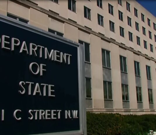 США ввели визовые ограничения для граждан Кыргызстана