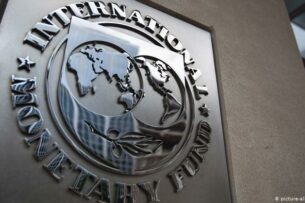 Киев намерен привлечь $15-20 млрд от МВФ для восстановления экономики