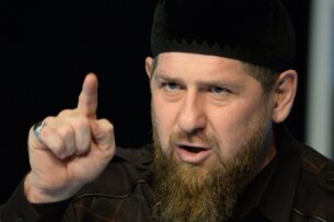 Кадыров заявил о джихаде и призвал солдат добывать западное оружие