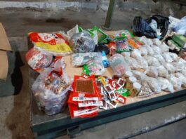 На границе с Омском уничтожили 17 килограммов китайской еды, которую везли из Кыргызстана