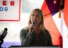Твит о вакцинах привел к блокировке аккаунта конгрессвумен в США